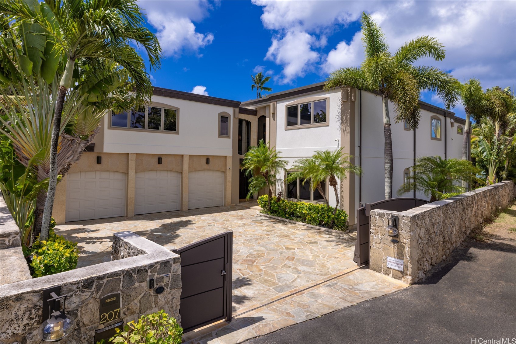 202517032 Property Photo 22