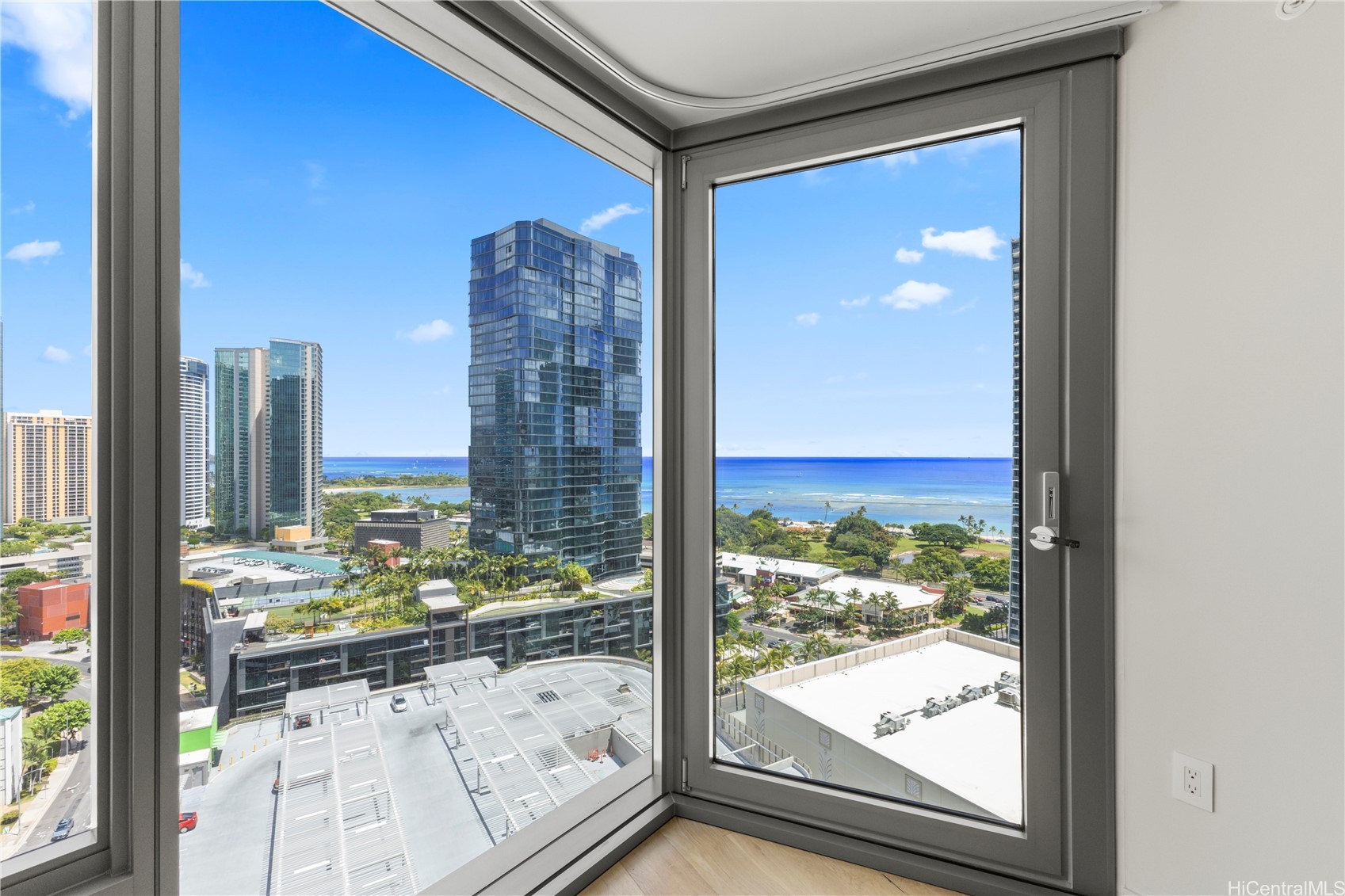 1001 Queen Street 1908 Property Photo 8