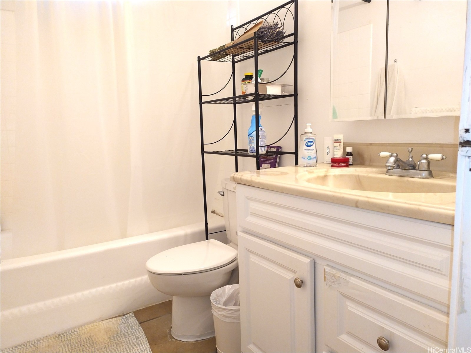 95-273 Waikalani Drive D1005 Property Photo 13