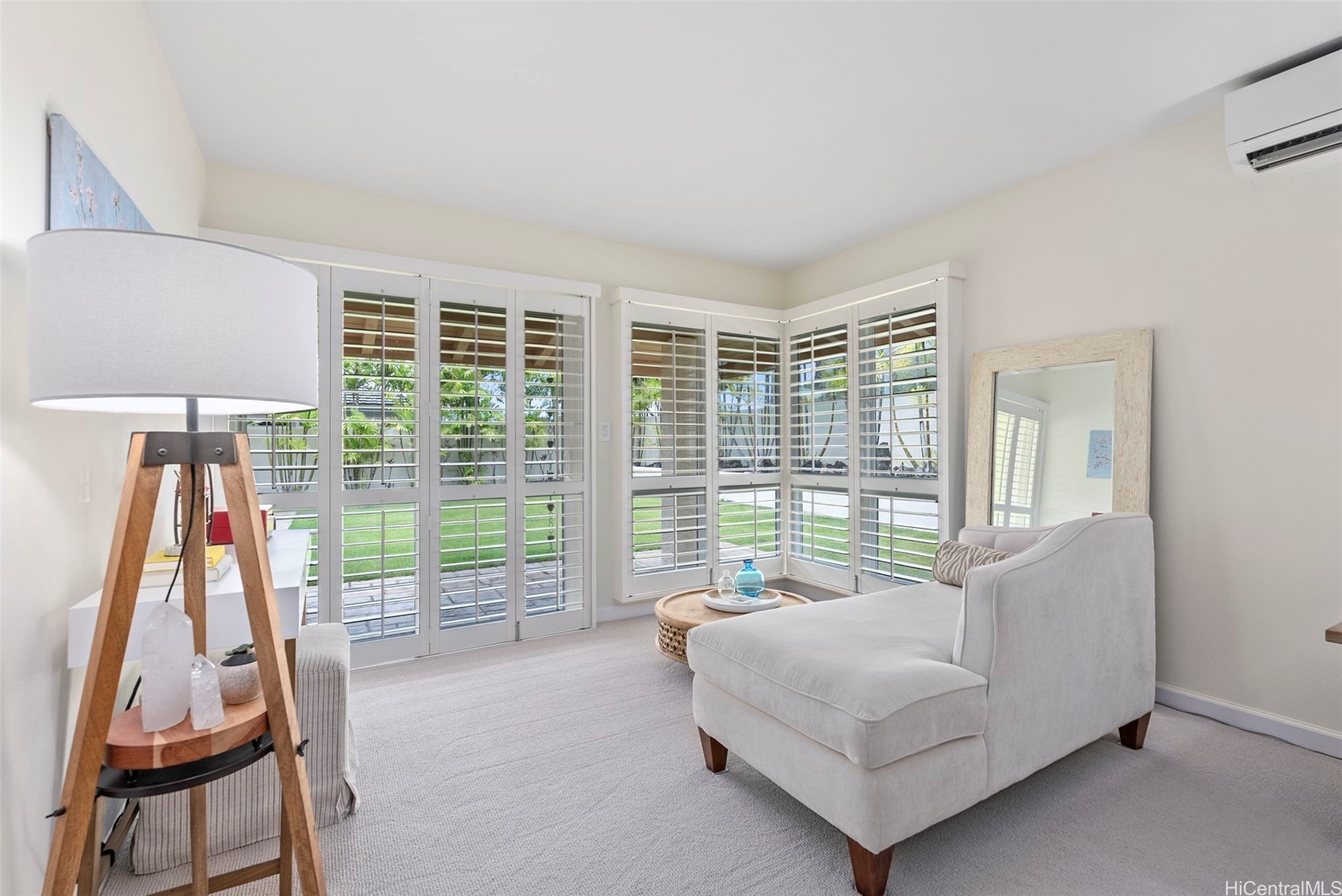 1016 Laukupu Way Property Photo 11
