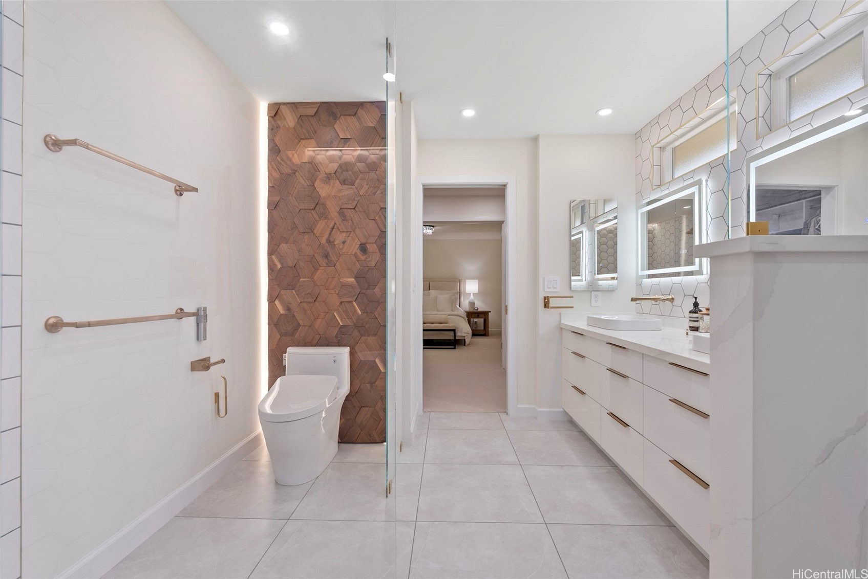 1016 Laukupu Way Property Photo 15