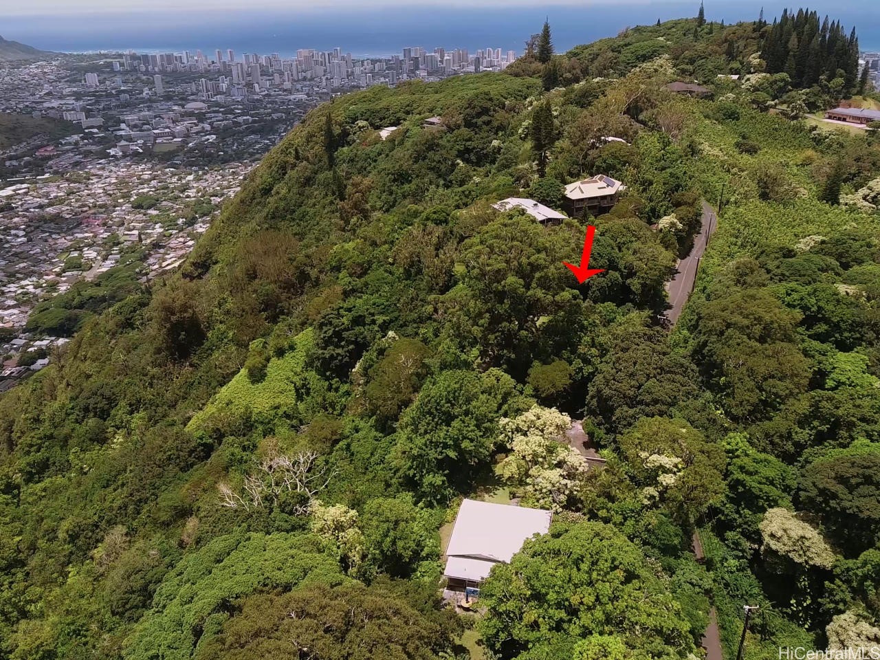 3953 Round Top Drive Property Photo 5