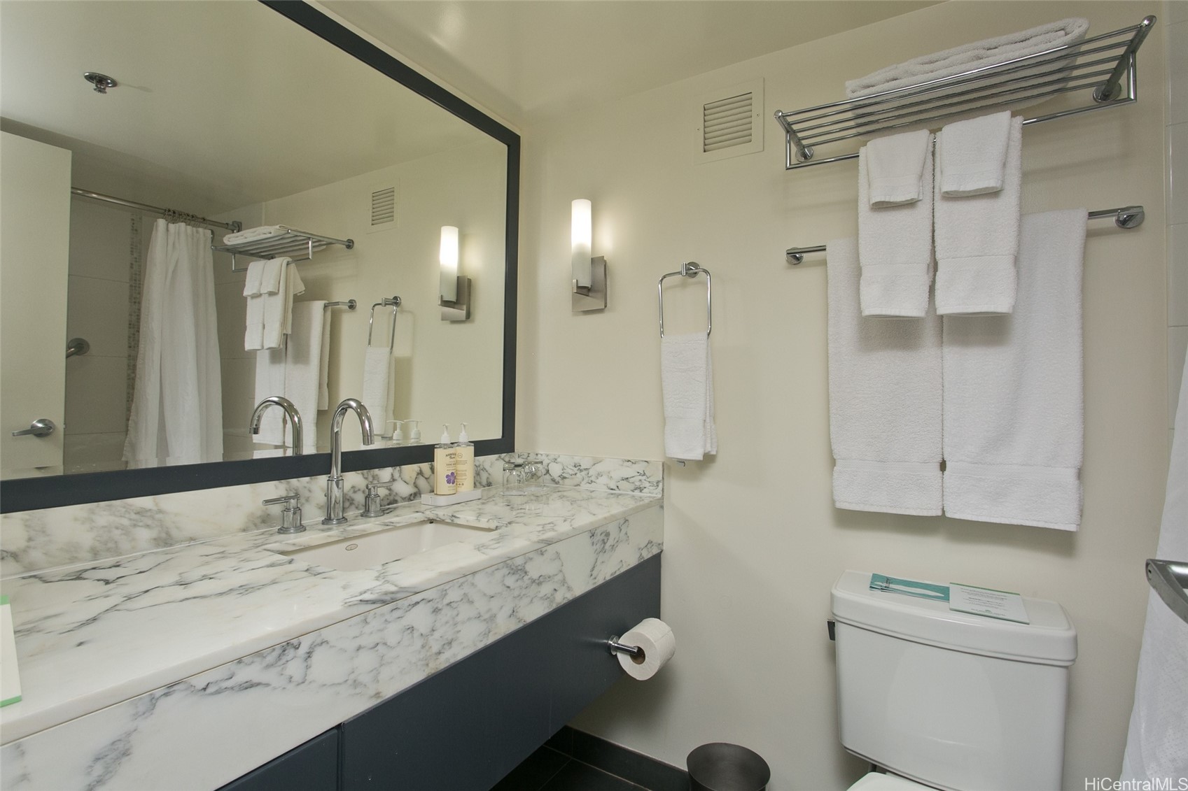 410 Atkinson Drive 2320 Property Photo 9
