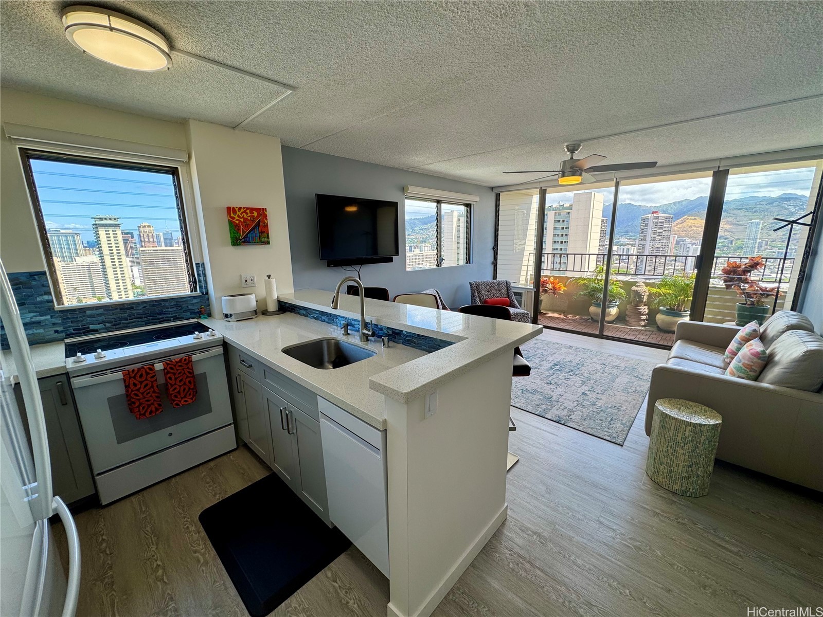 2240 Kuhio Avenue 2601 Property Photo 6