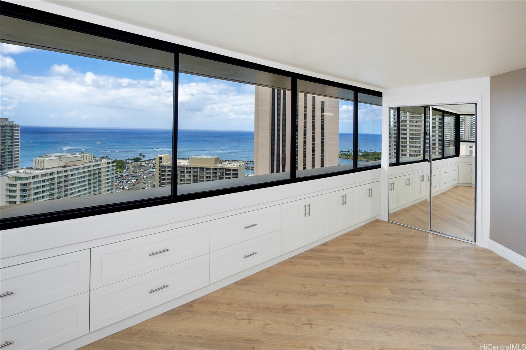 1700 Ala Moana Boulevard 3104 Property Photo 1