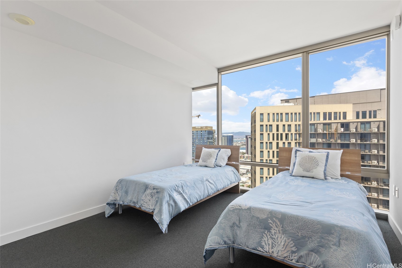 1001 Queens Street 3805 Property Photo 9