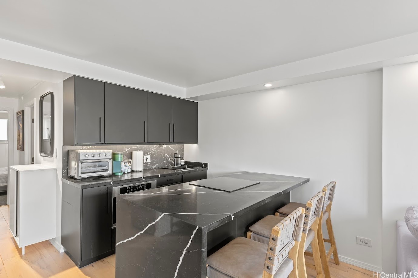 2211 Ala Wai Boulevard 906 Property Photo 6