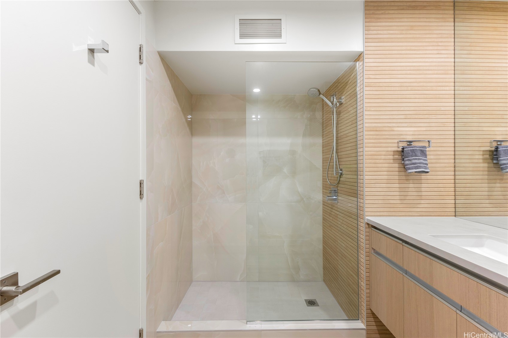 3003 Kalakaua Avenue 5a Property Photo 23