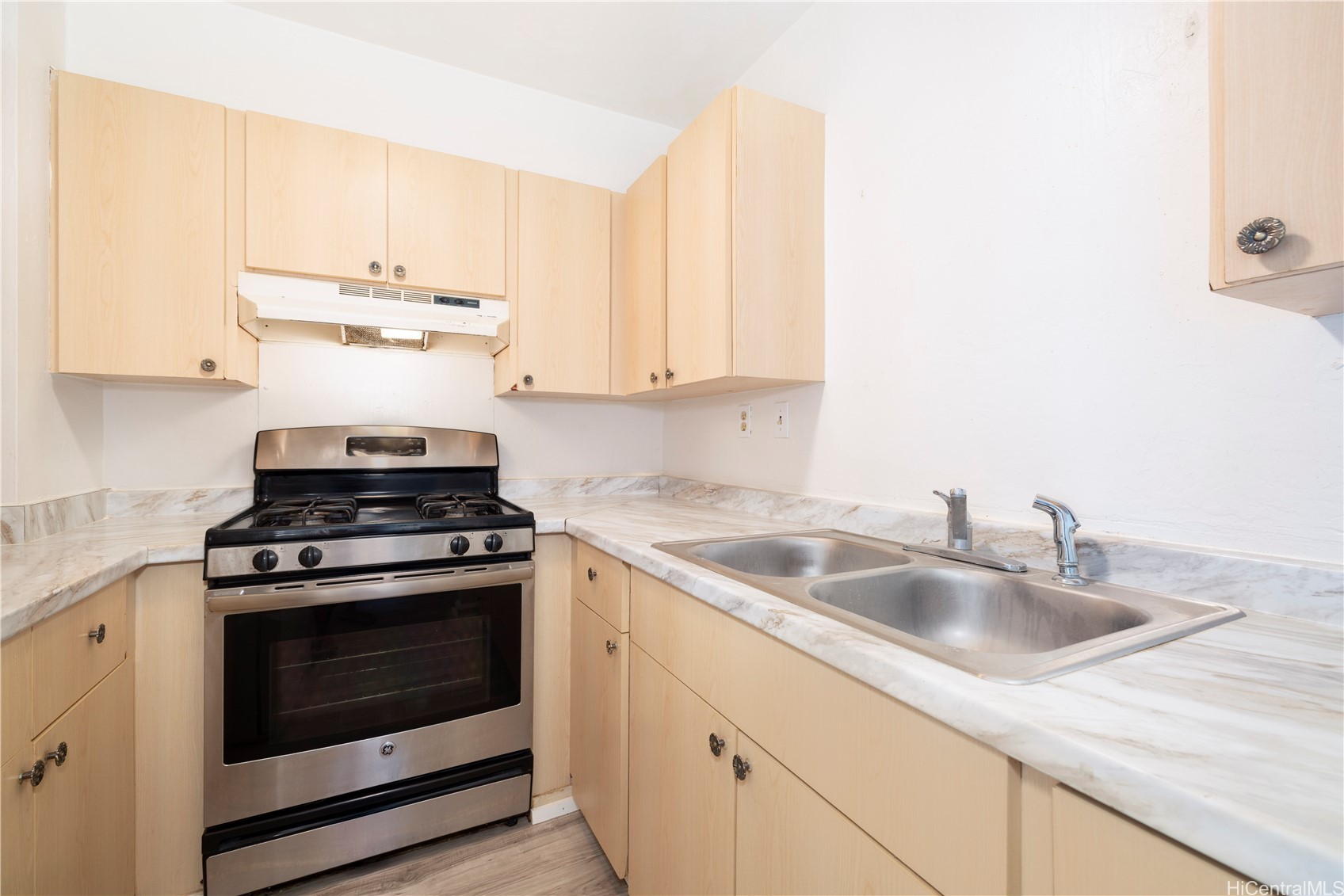 87-134 Helelua Street A202 Property Photo 8