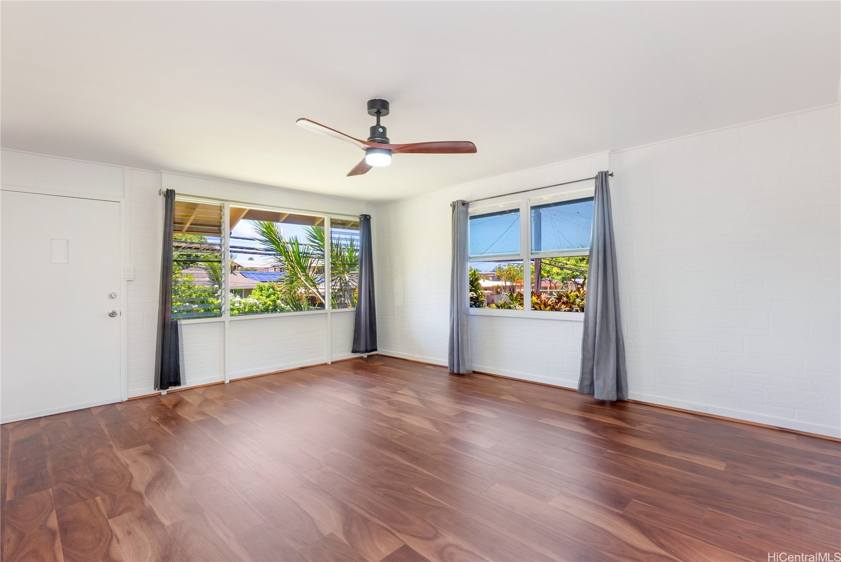 1233 Keolu Drive Property Photo 4