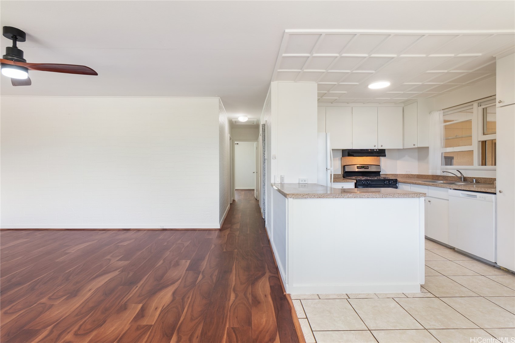 1233 Keolu Drive Property Photo 6