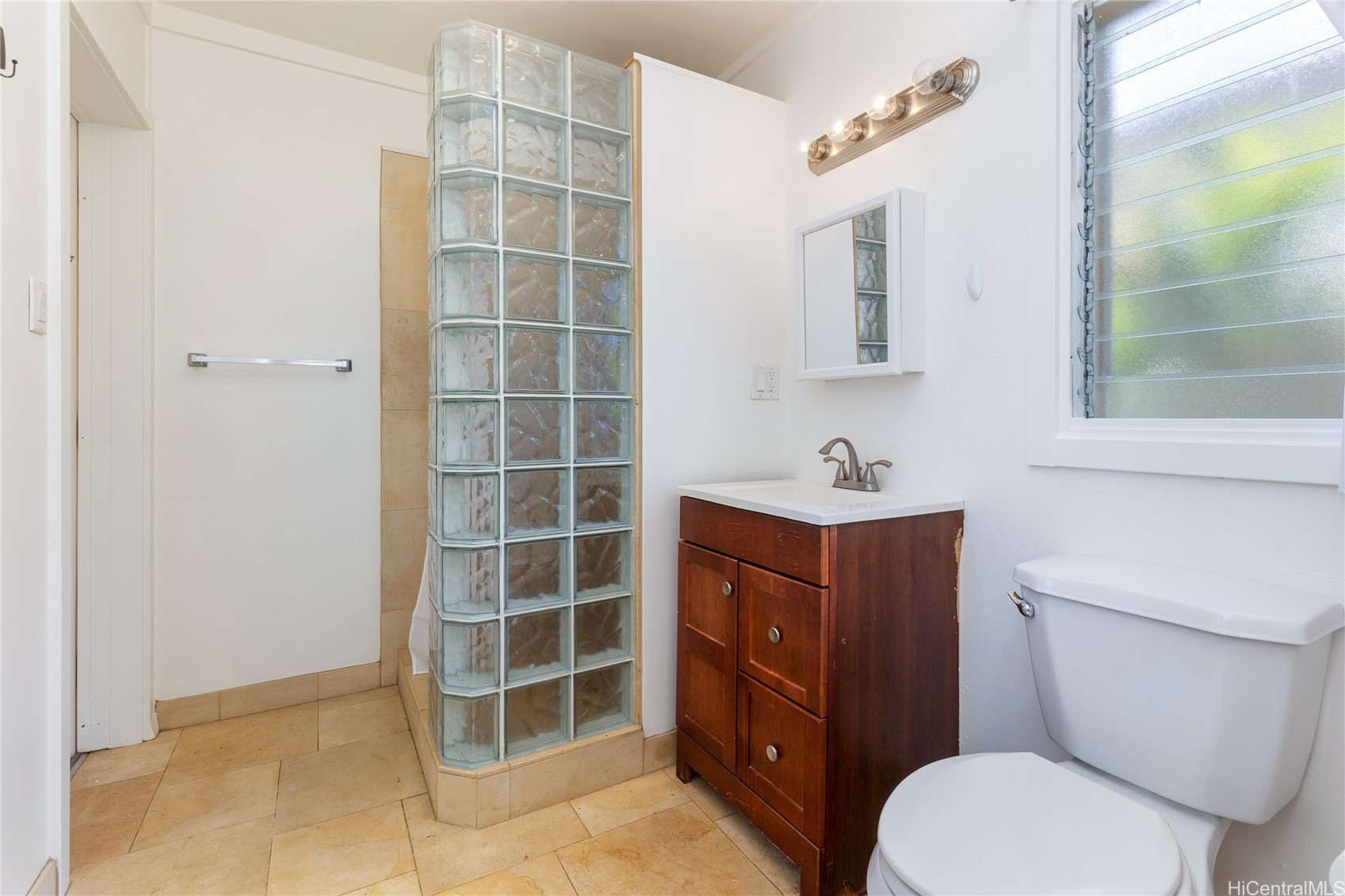 1233 Keolu Drive Property Photo 14