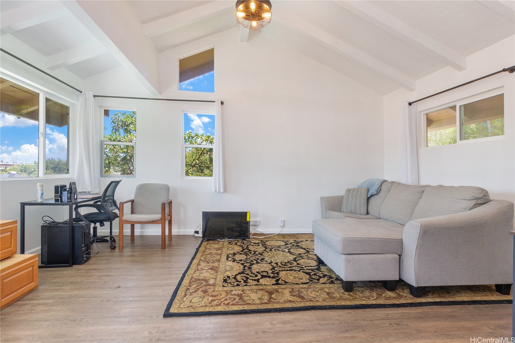 1233 Keolu Drive Property Photo 17