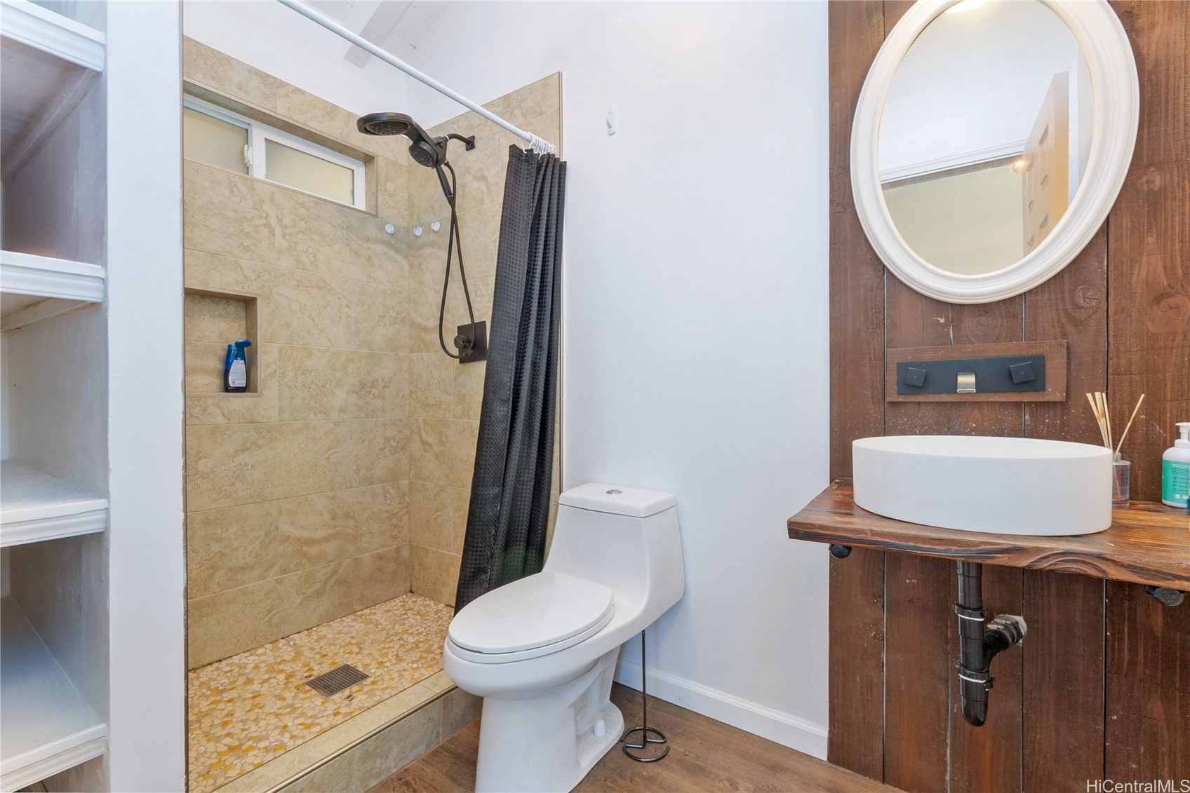 1233 Keolu Drive Property Photo 18