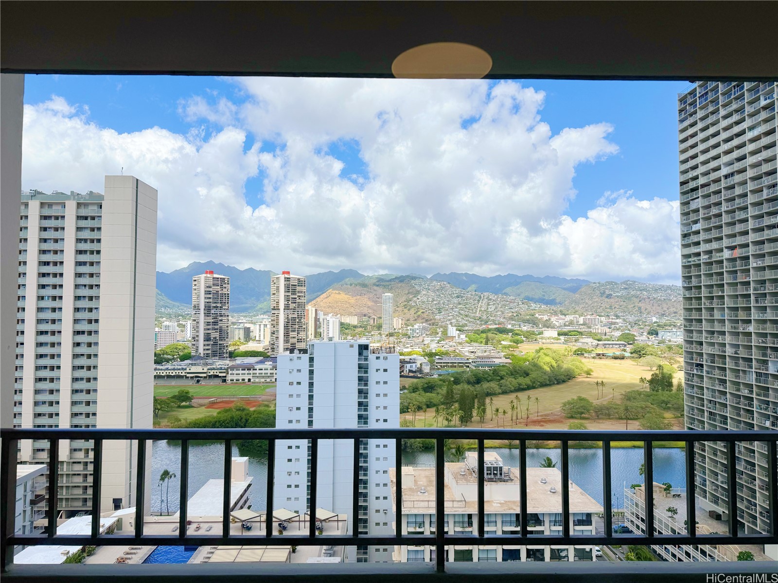 2240 Kuhio Avenue 2004 Property Photo 8