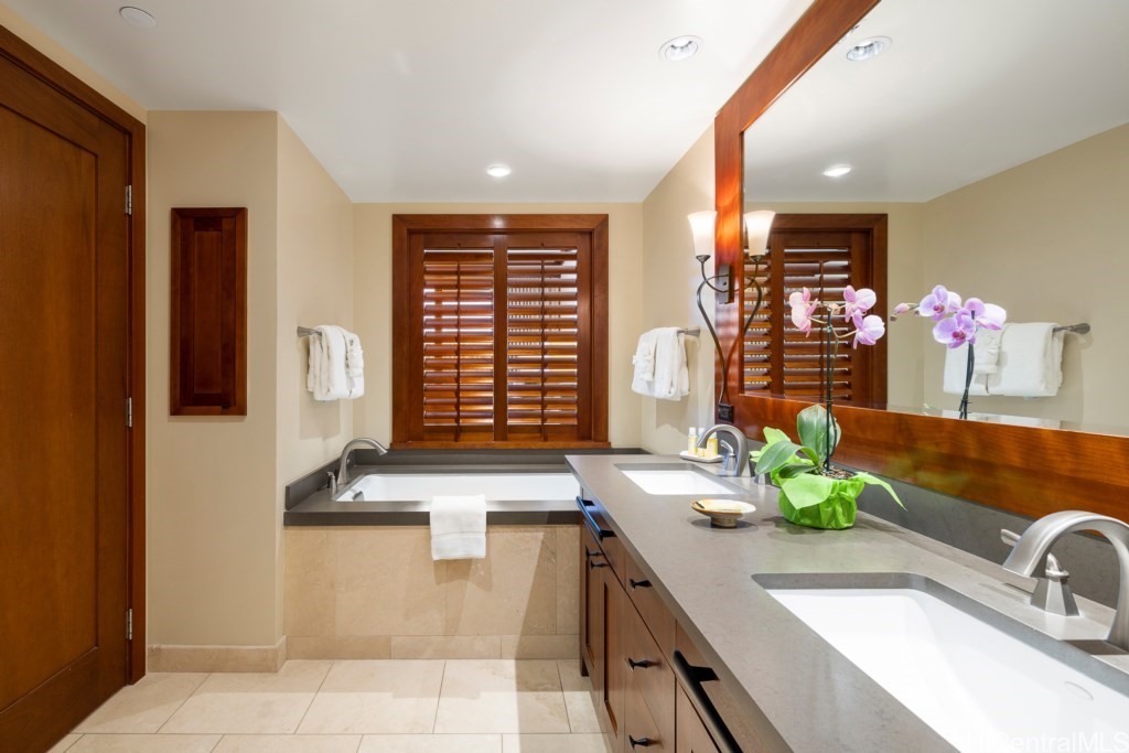 92-102 Waialii Place B805 Property Photo 8