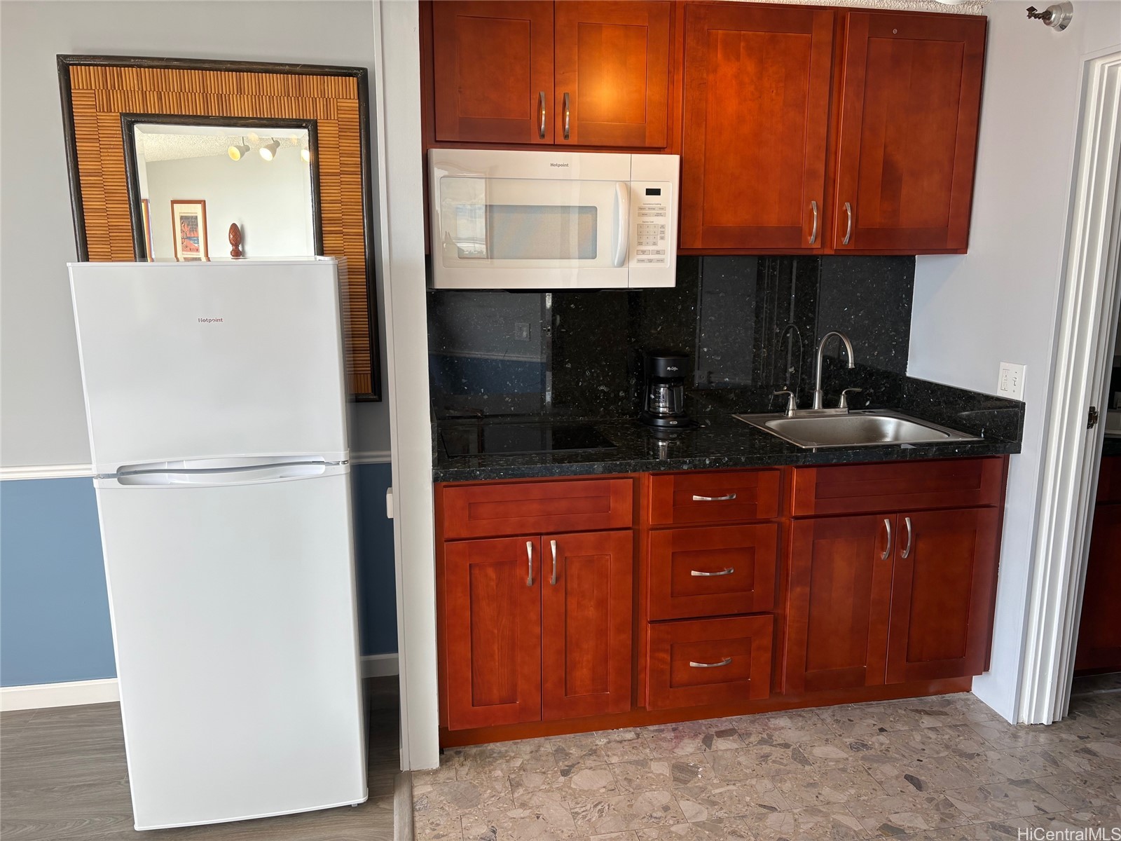 1700 Ala Moana Boulevard 3201 Property Photo 6