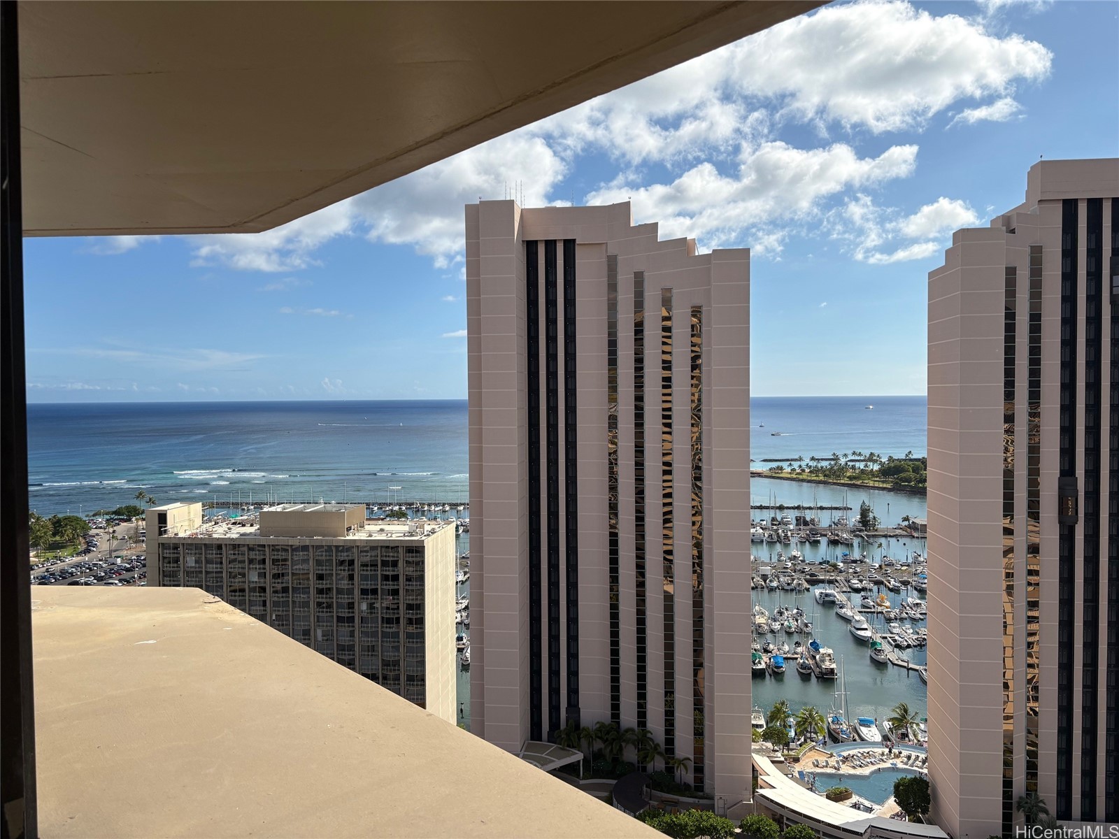 1700 Ala Moana Boulevard 3202 Property Photo 3