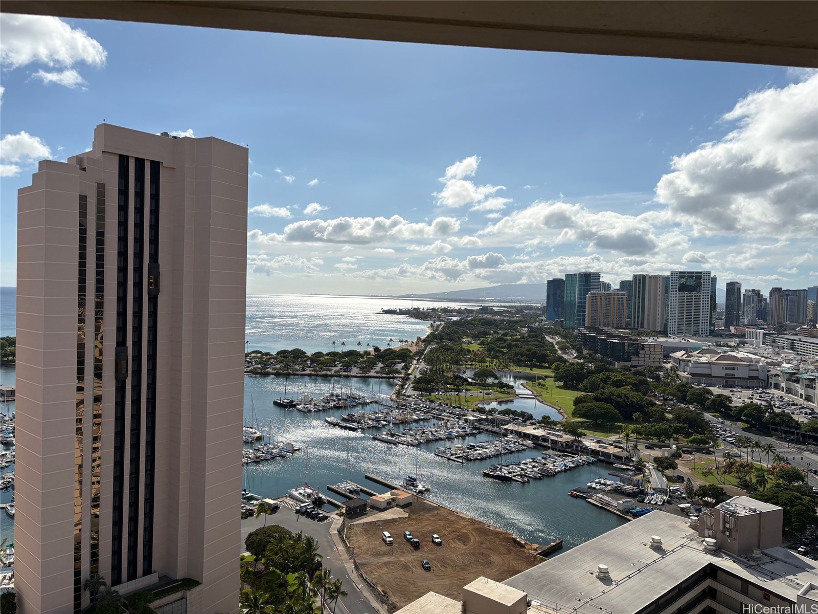 1700 Ala Moana Boulevard 3202 Property Photo 5