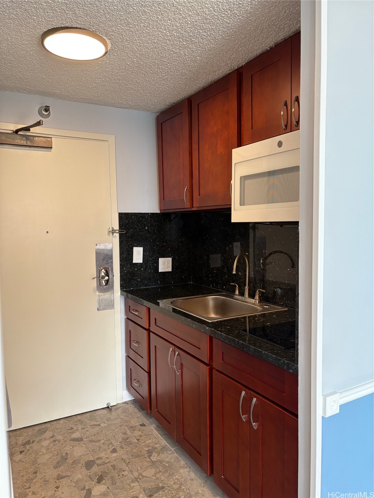 1700 Ala Moana Boulevard 3202 Property Photo 9