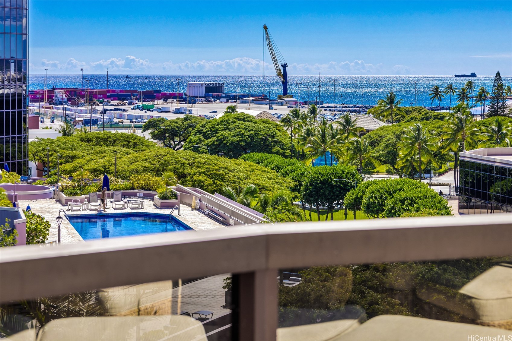 425 South Street 803 Property Photo 2