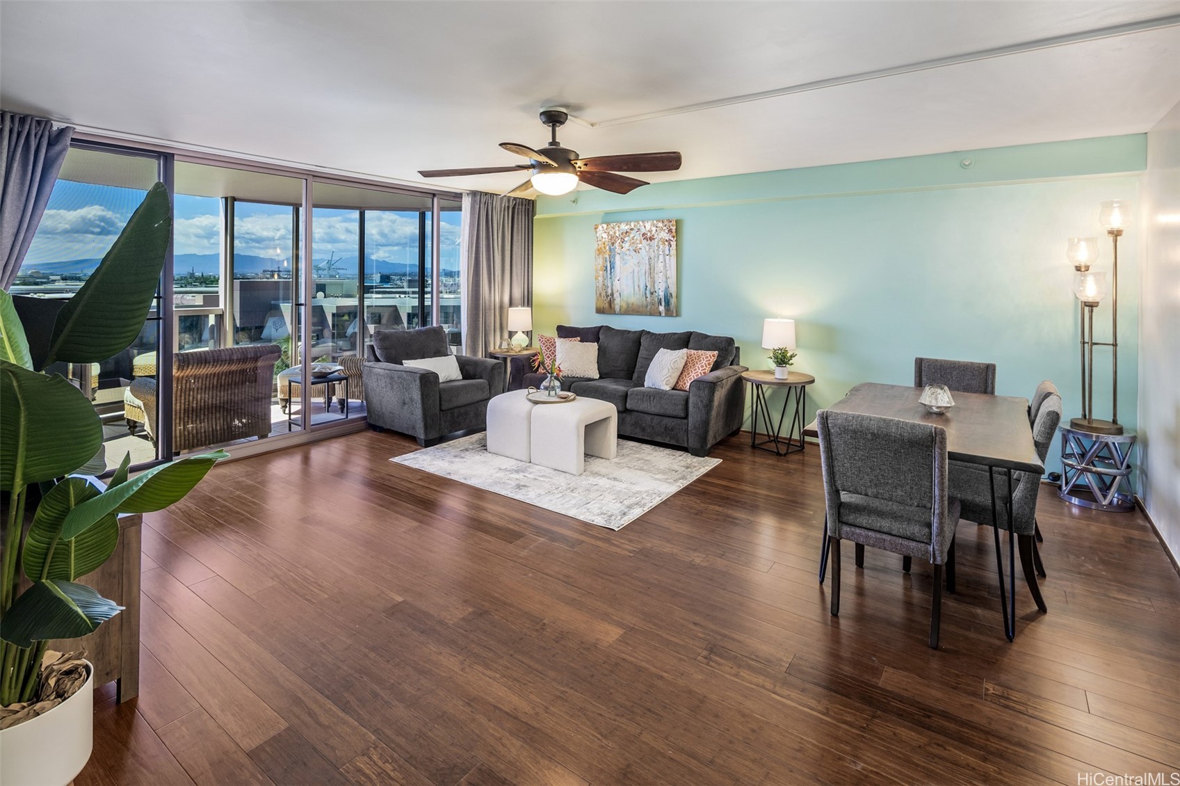 425 South Street 803 Property Photo 4