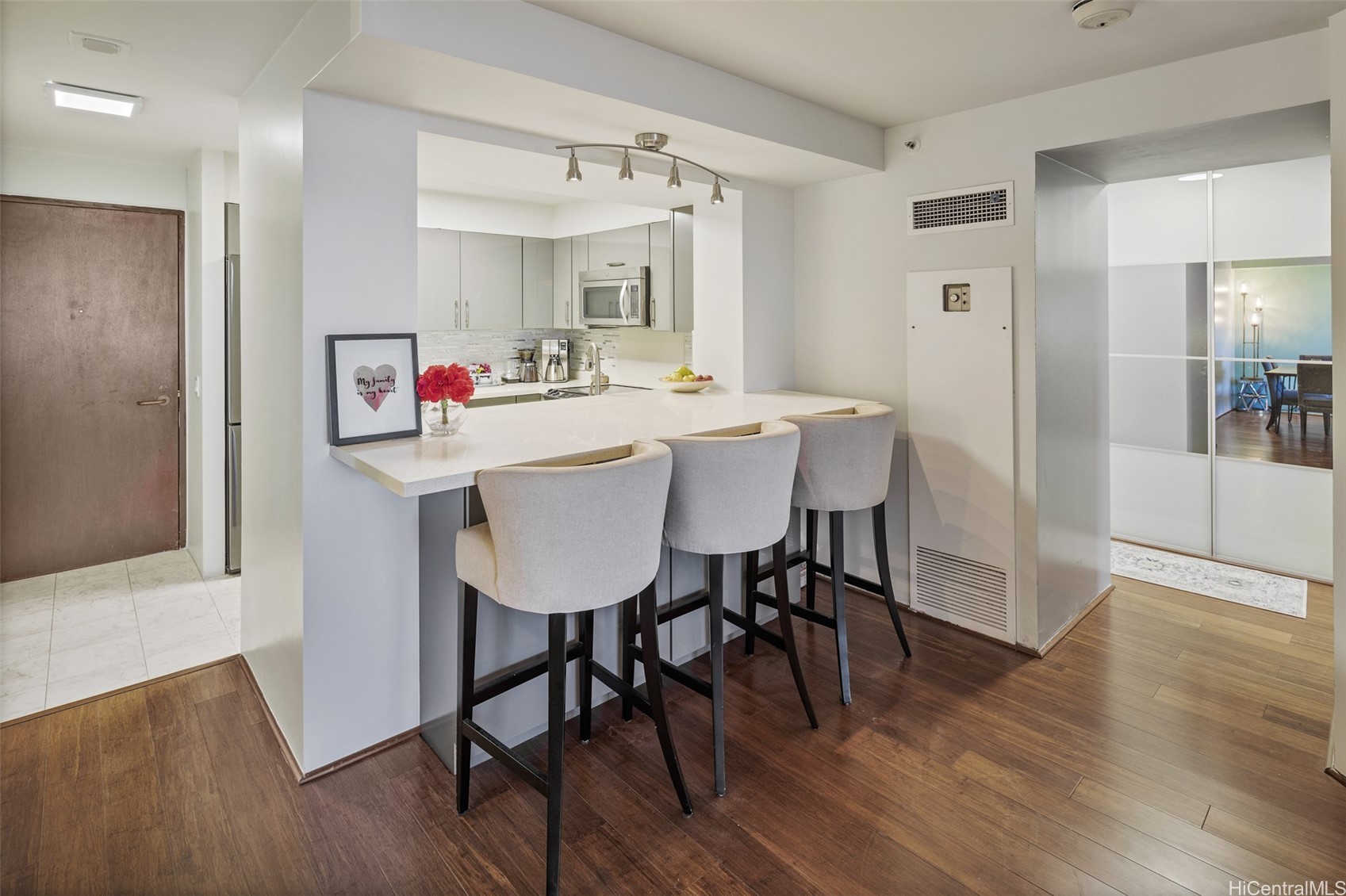 425 South Street 803 Property Photo 13