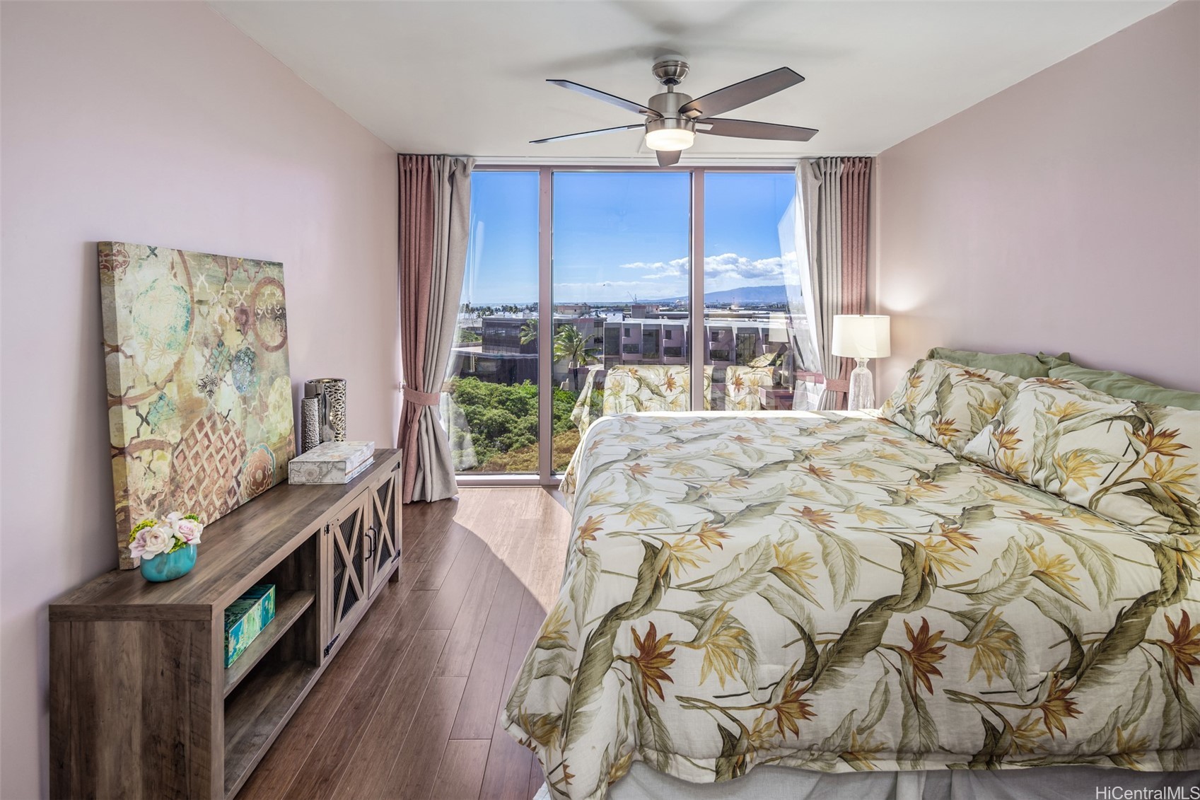 425 South Street 803 Property Photo 17