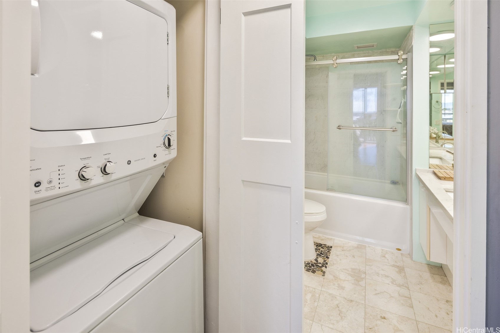 425 South Street 803 Property Photo 20