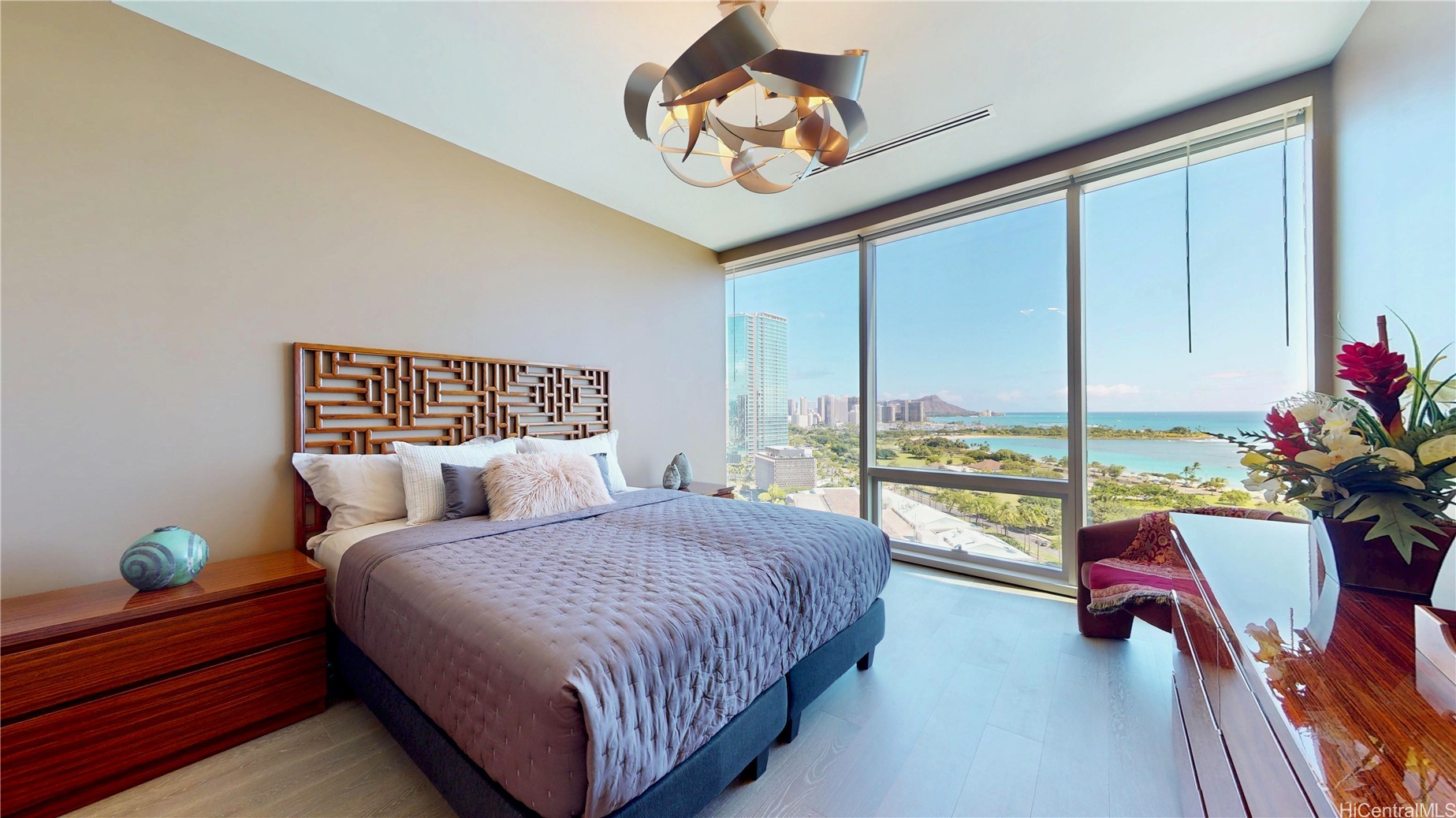1118 Ala Moana Boulevard 1606 Property Photo 8