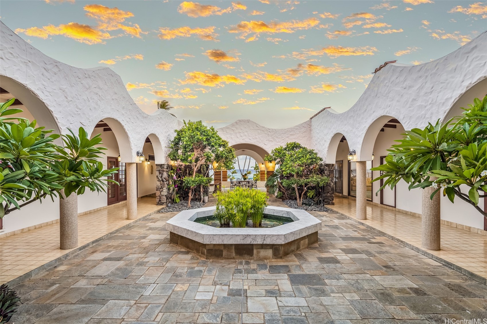 3735 Diamond Head Road Property Photo 10