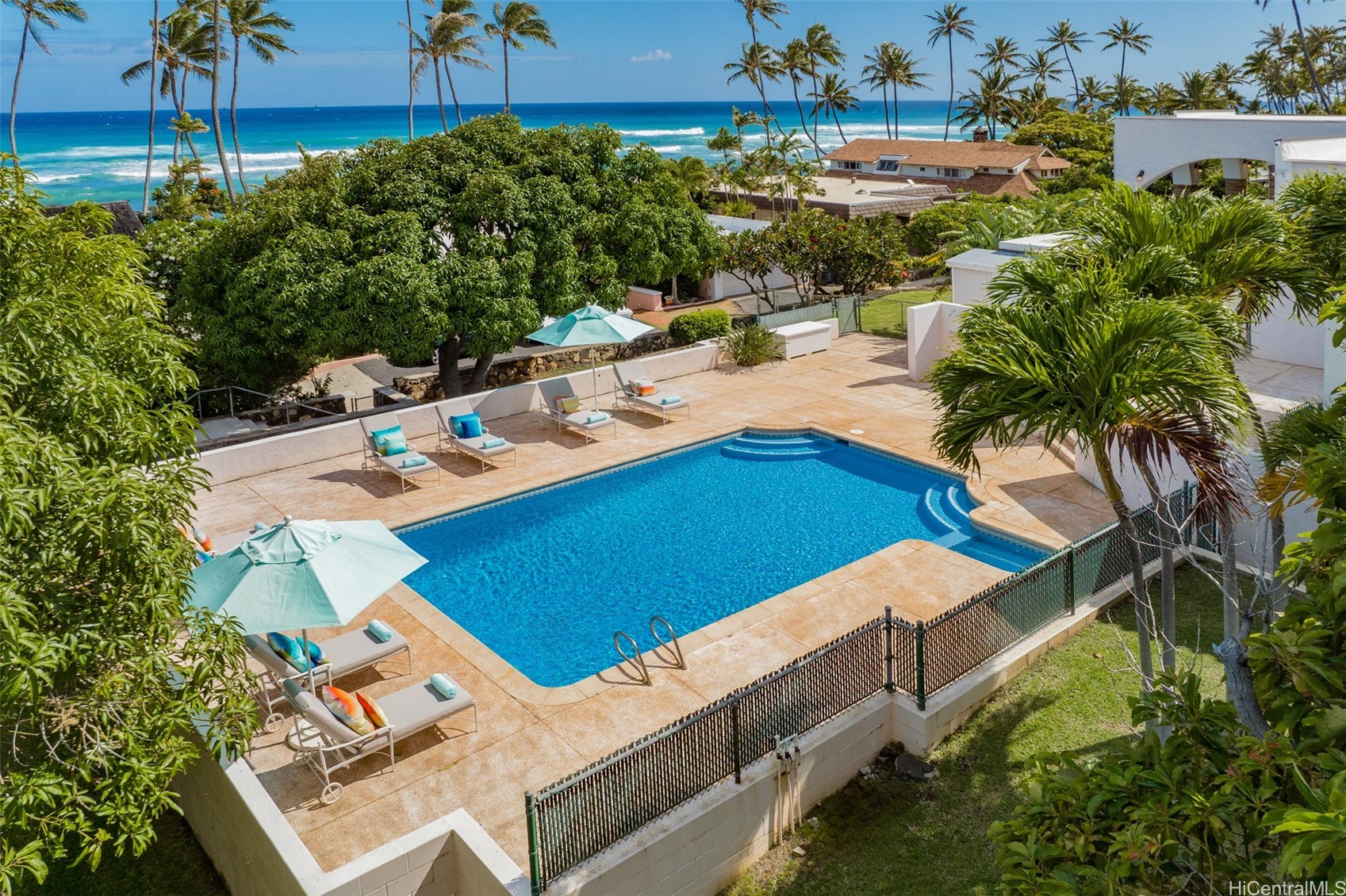 3735 Diamond Head Road Property Photo 11