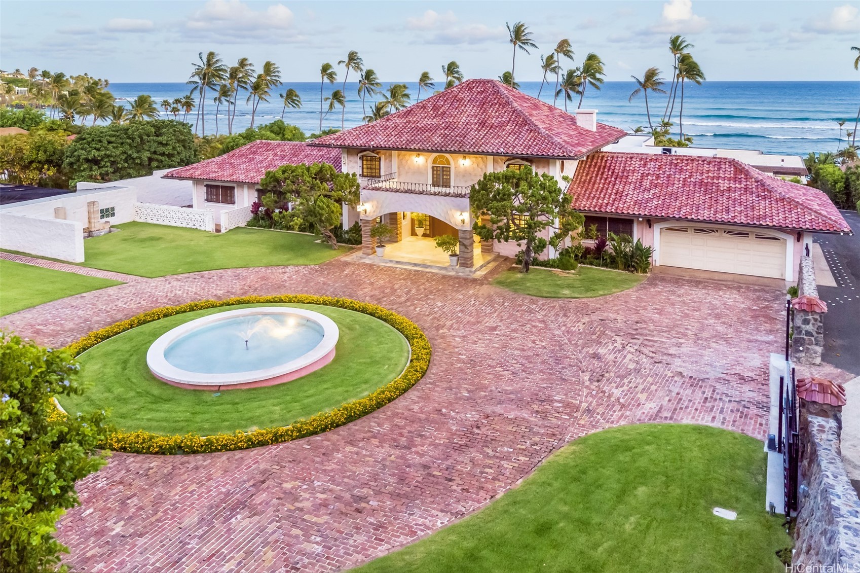 3735- Diamond Head Road Property Photo 1