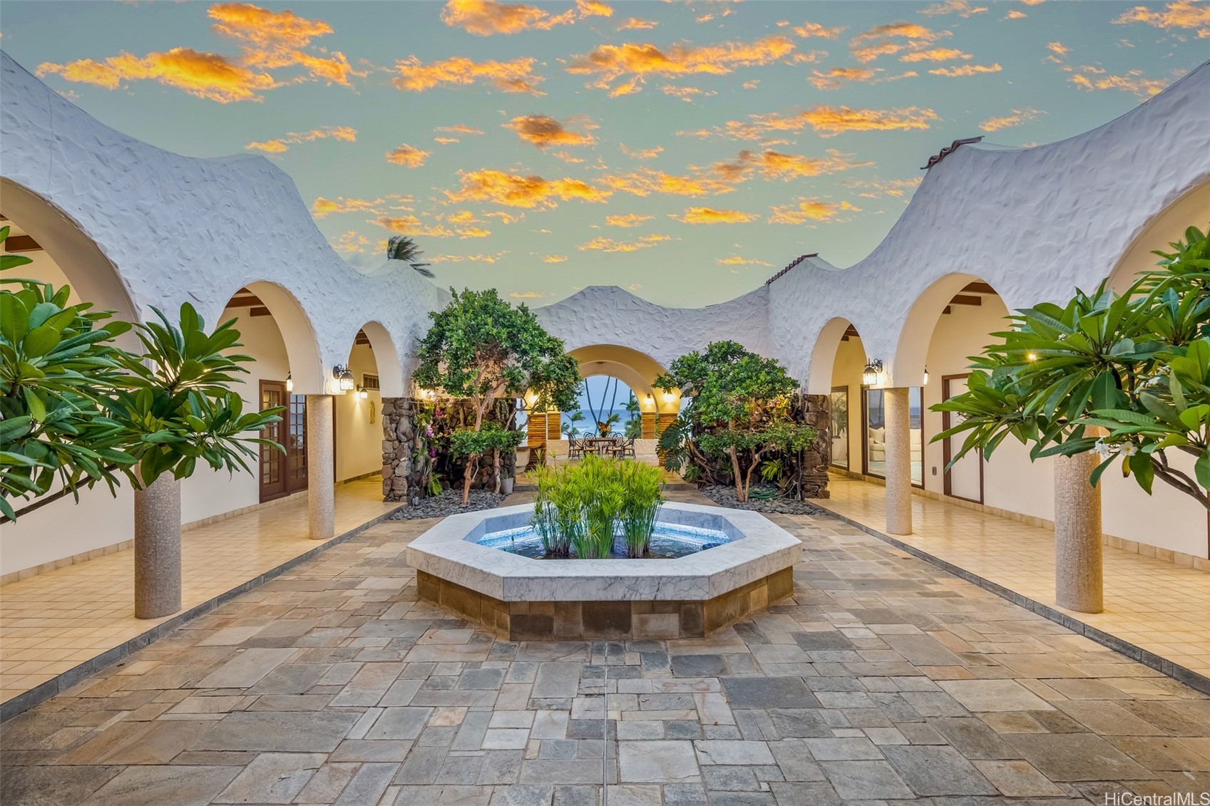 3735- Diamond Head Road Property Photo 9
