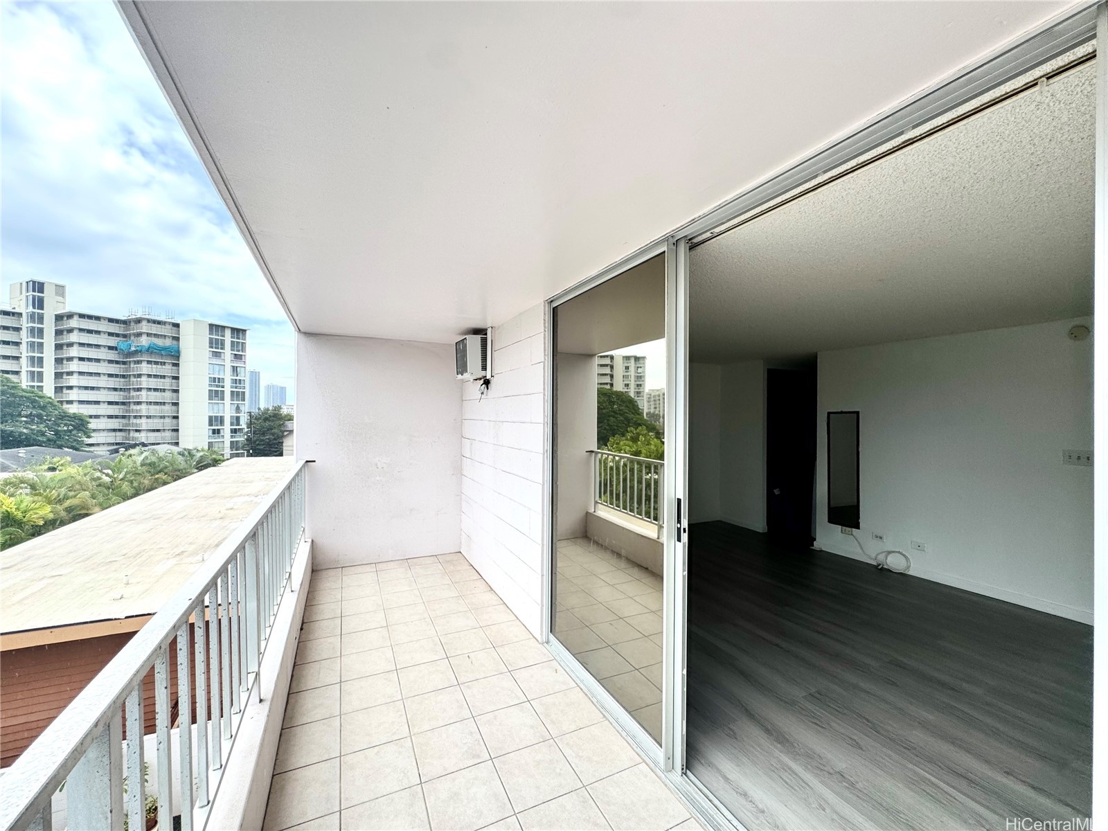 1419 Dominis Street 208 Property Photo 8