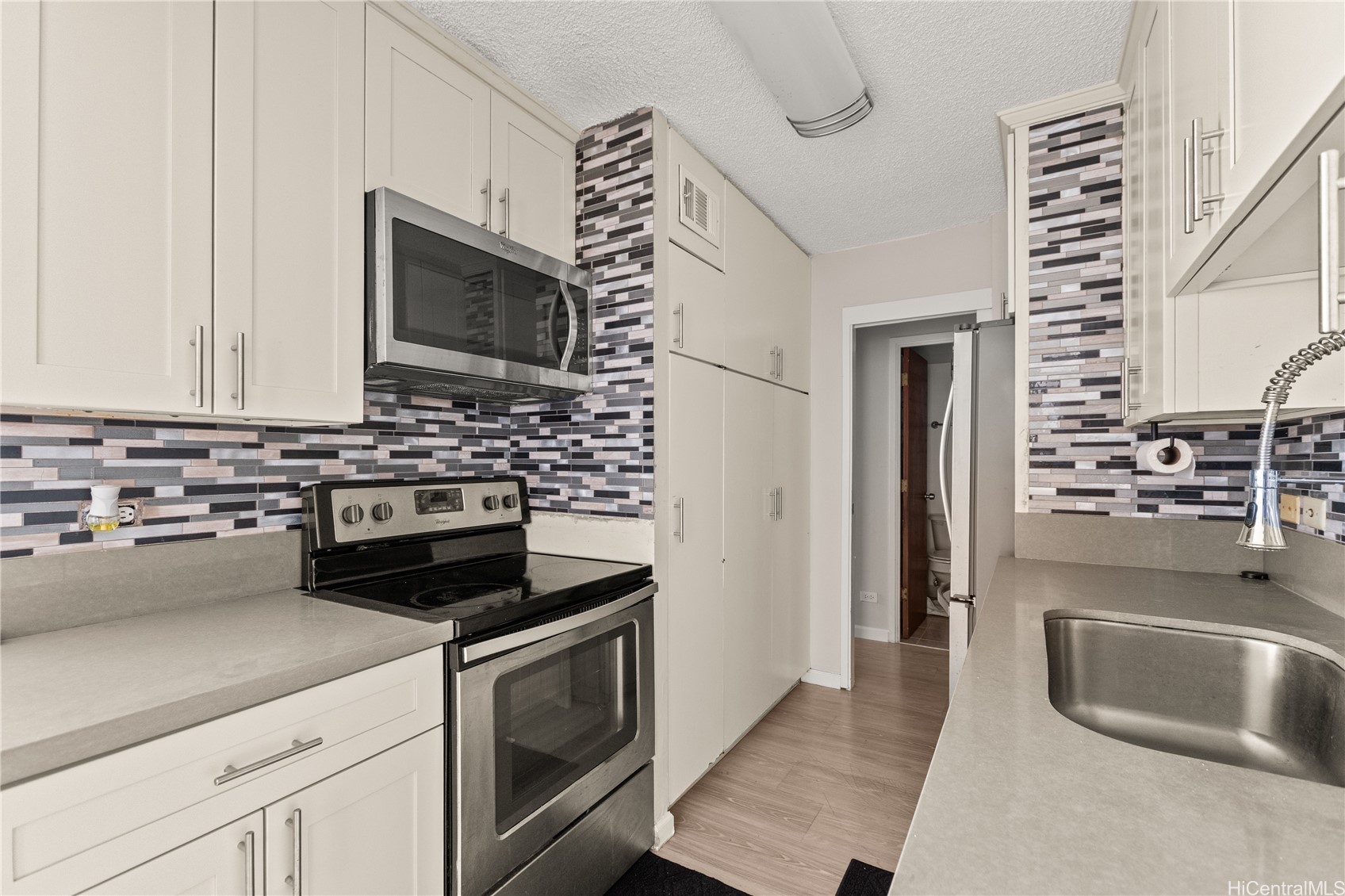 1069 Spencer Street 101 Property Photo 3