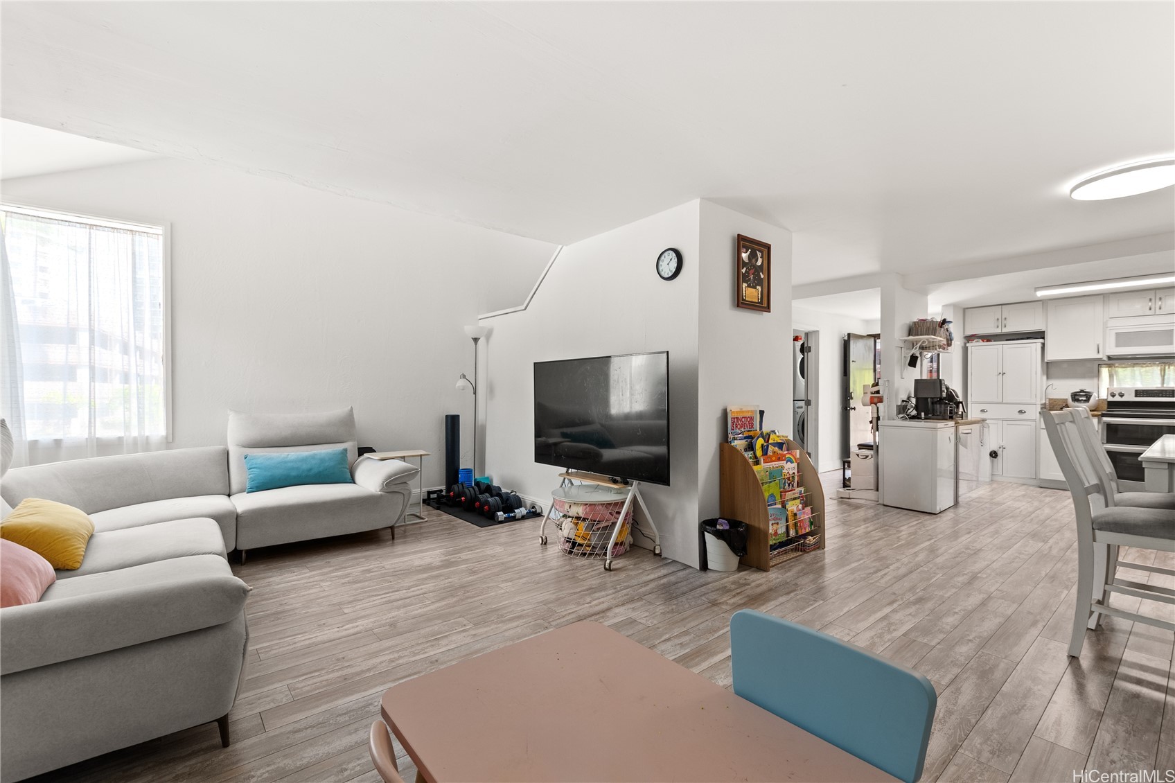 98-360 Koauka Loop 206 Property Photo 1