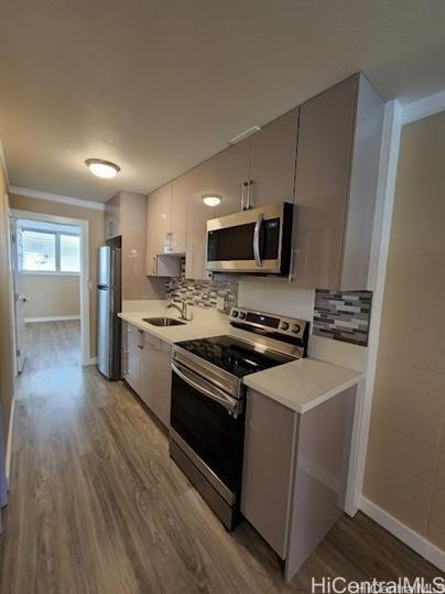 425 Ena Road B101 Property Photo 4