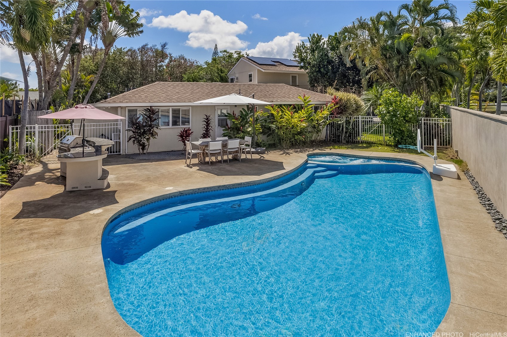 676 Mokapu Road Property Photo 1