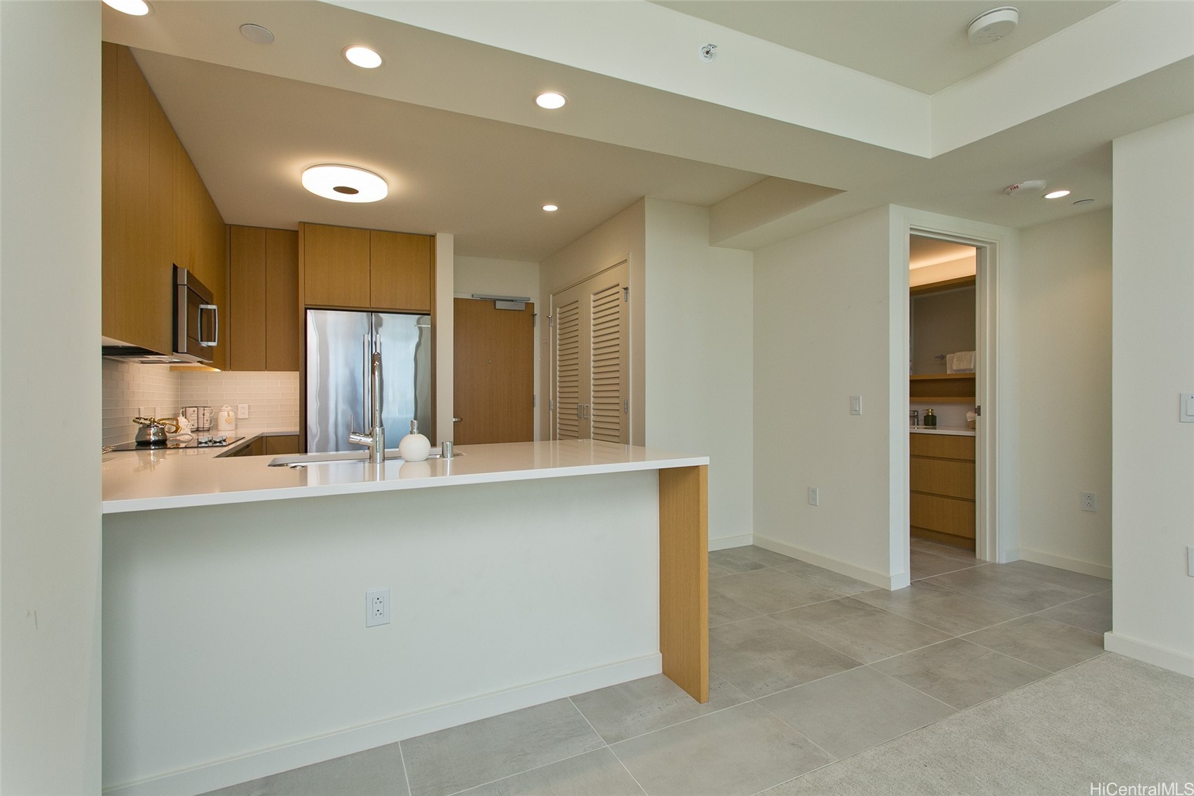 1388 Kapiolani Boulevard 1810 Property Photo 4