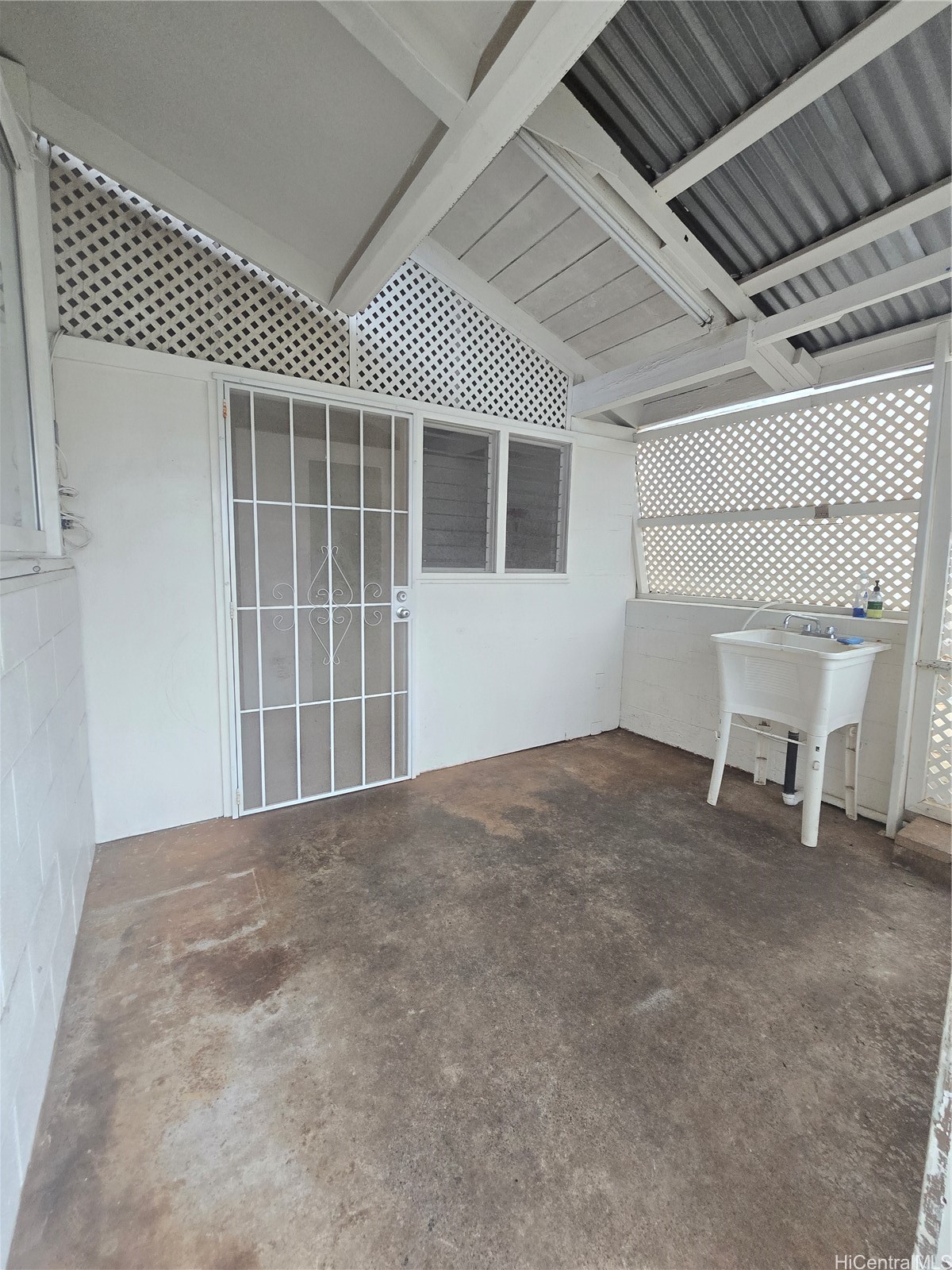 99-058 Nalopaka Place Property Photo 14