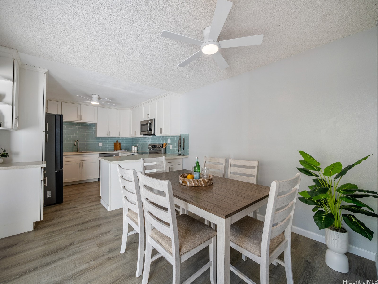 819 Papalalo Place Property Photo 4