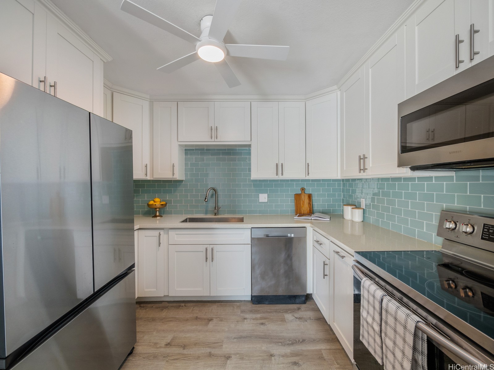 819 Papalalo Place Property Photo 11