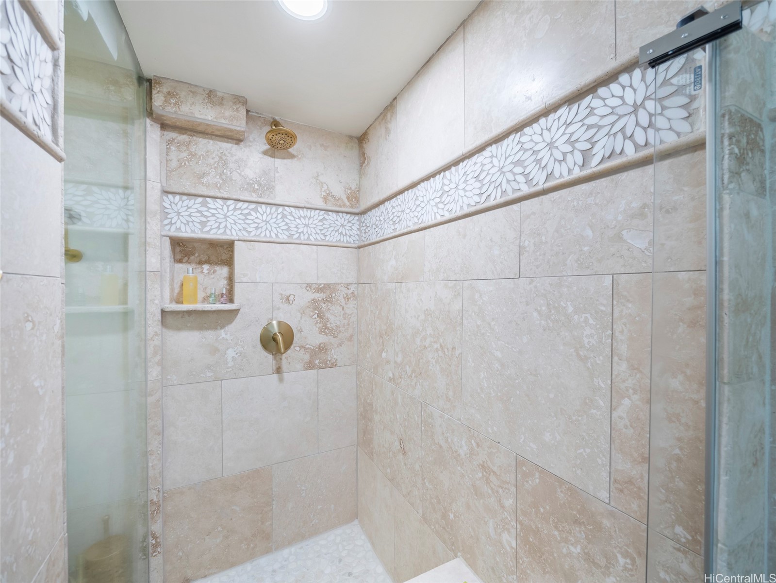 1690 Ala Moana Boulevard 1401 Property Photo 6