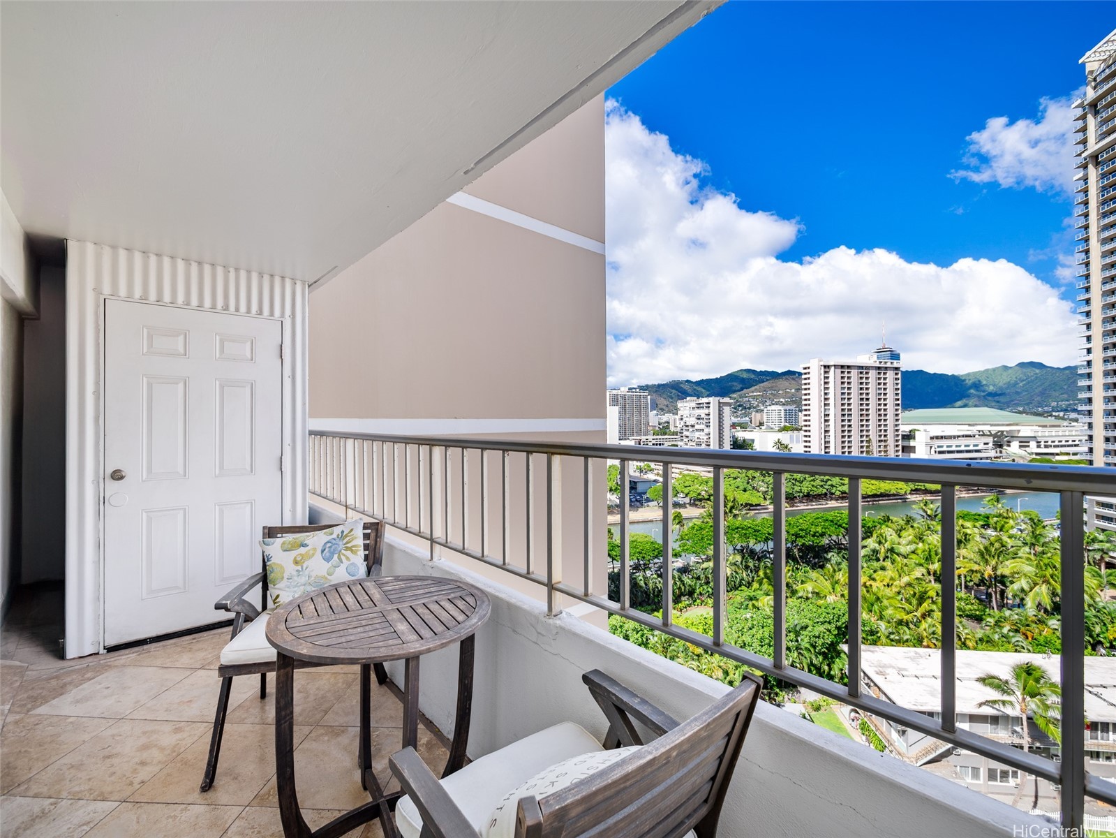 1690 Ala Moana Boulevard 1401 Property Photo 11