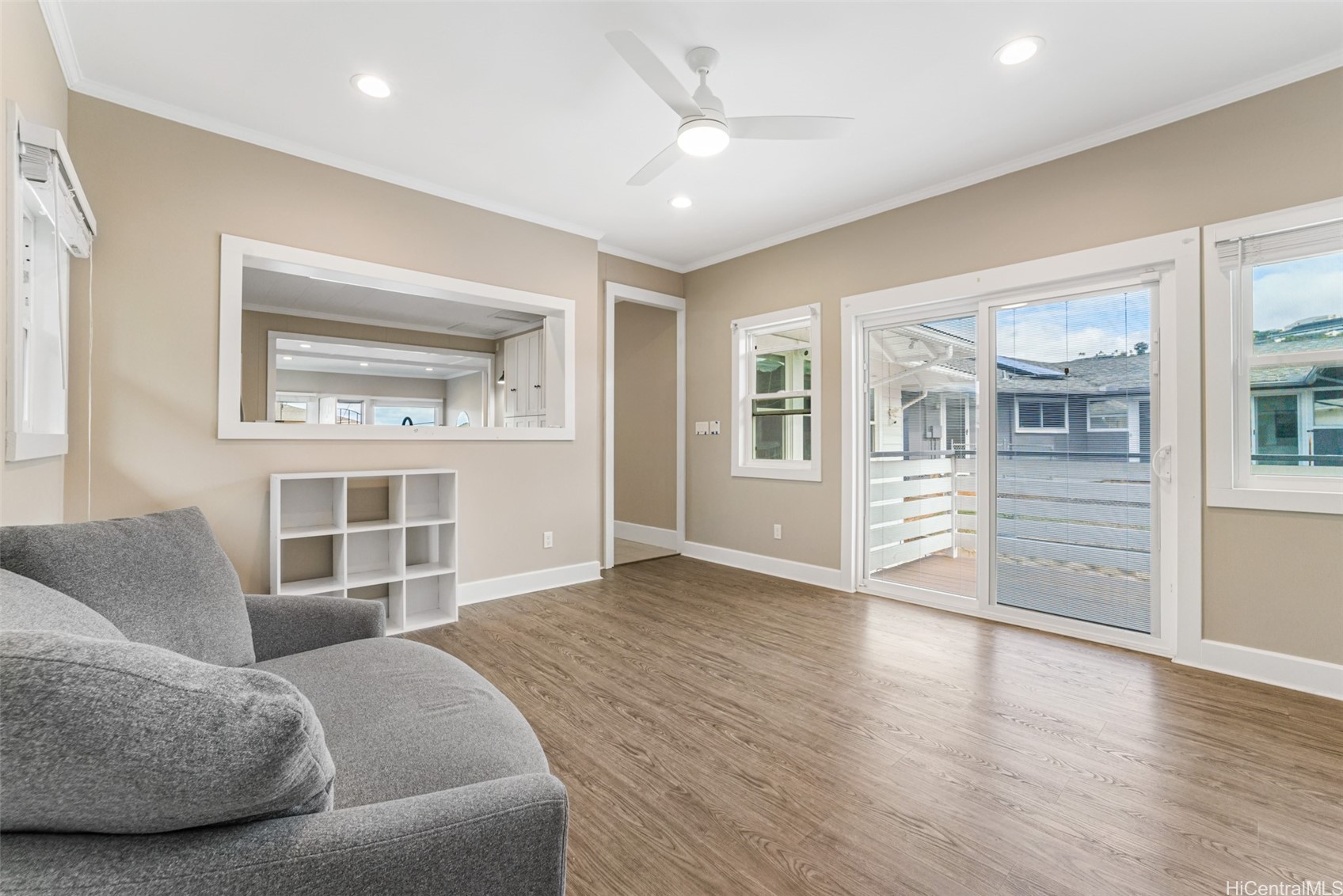 2054 Hillcrest Street Property Photo 8