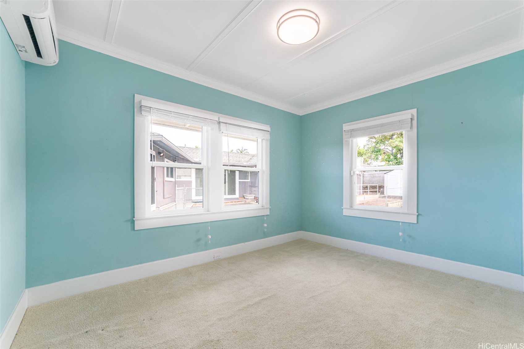 2054 Hillcrest Street Property Photo 17