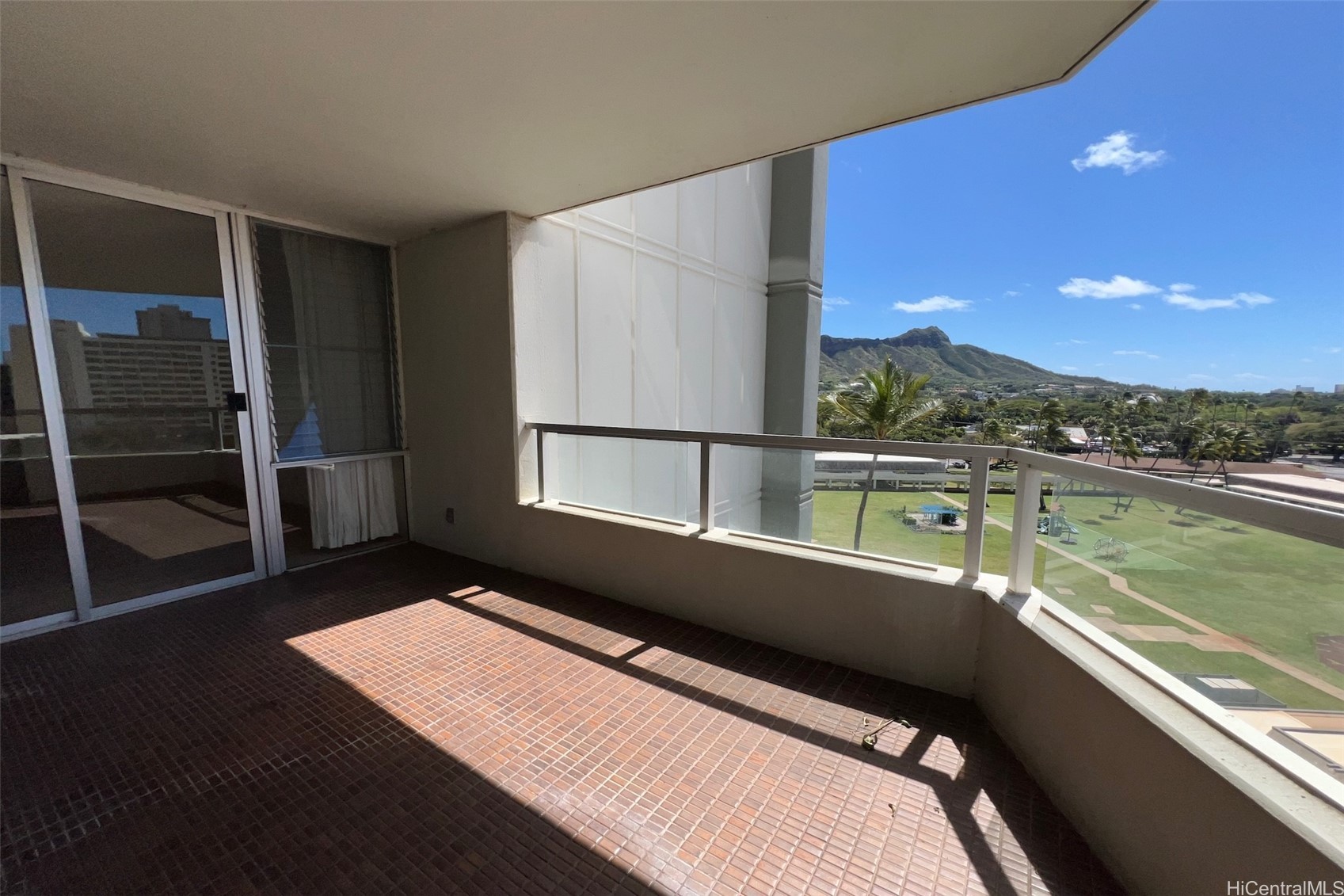2600 Pualani Way 904 Property Photo 14