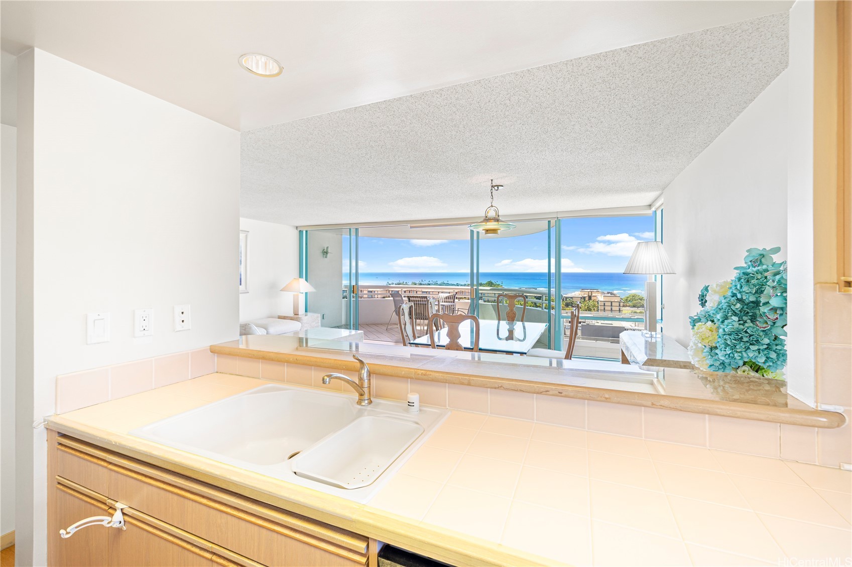 1341 Kapiolani Boulevard 21a Property Photo 11