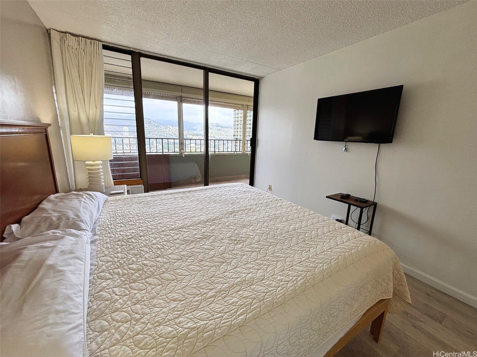 2240 Kuhio Avenue 3202 Property Photo 5